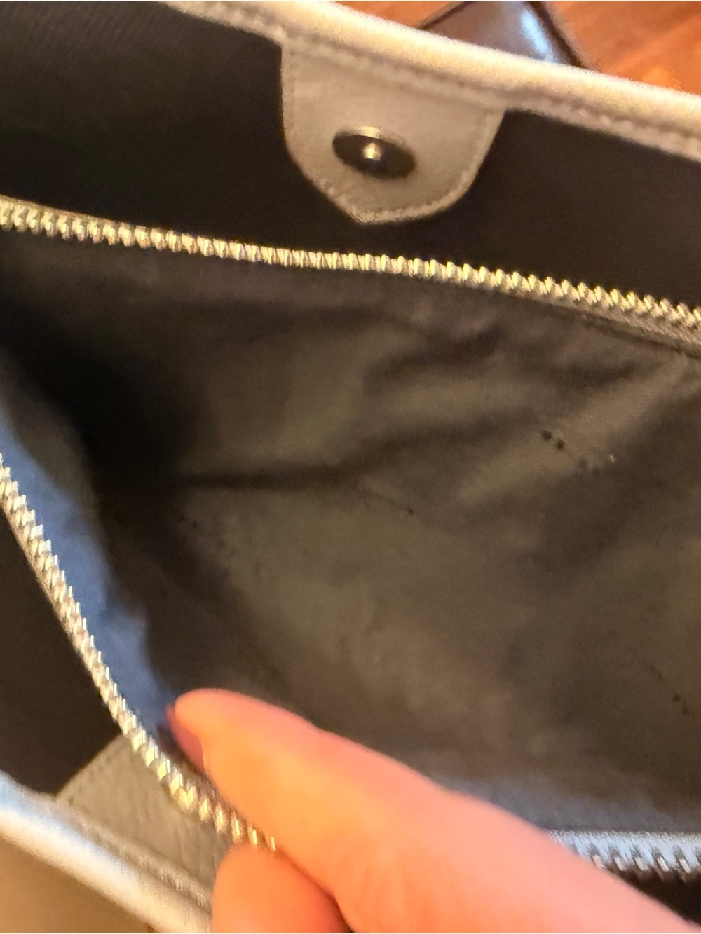 Coach Women’s Gray Leather Tote Bag - Picture 6 of 9
